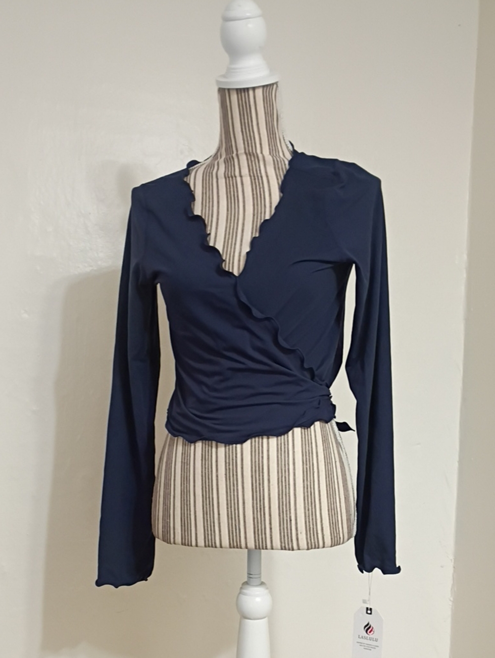 Laslulu Navy Blue Long Sleeve Pilates Wrap Top Size L NWT
